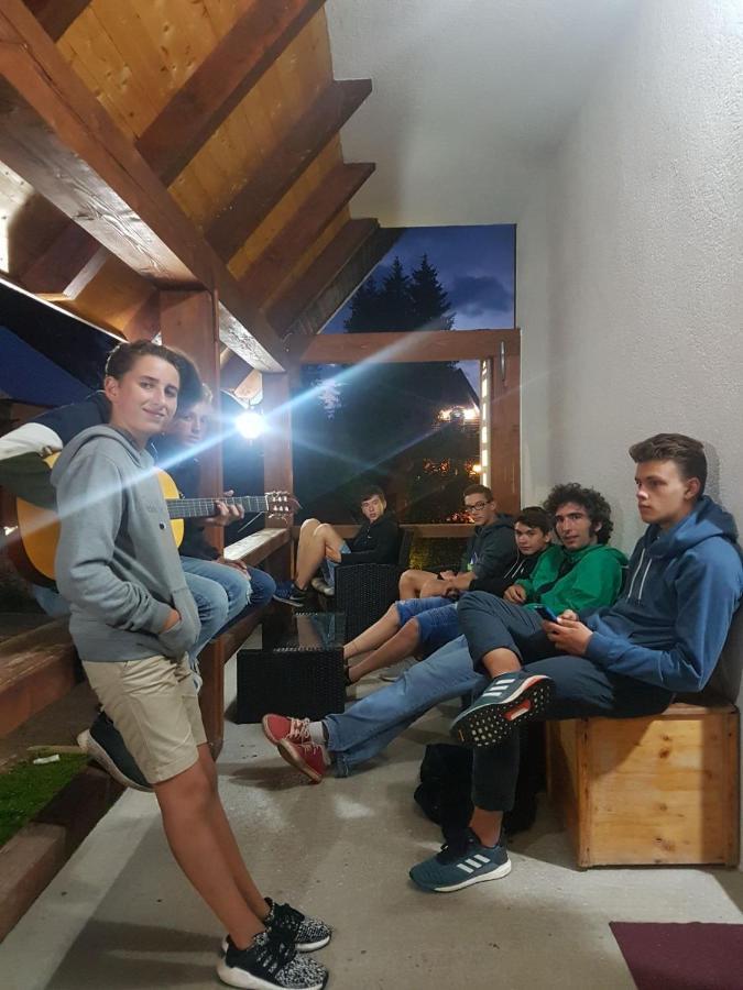 Hostel Highlander Zabljak  Exterior photo