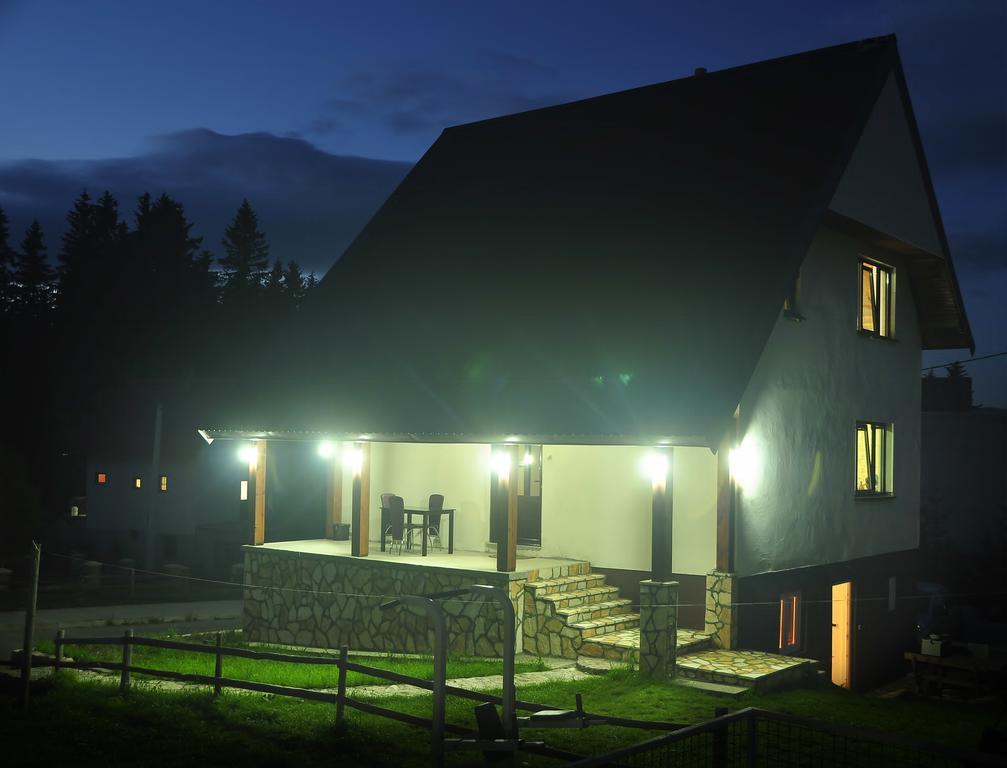 Hostel Highlander Zabljak  Exterior photo
