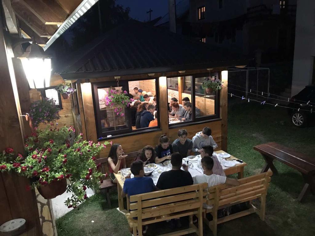 Hostel Highlander Zabljak  Exterior photo